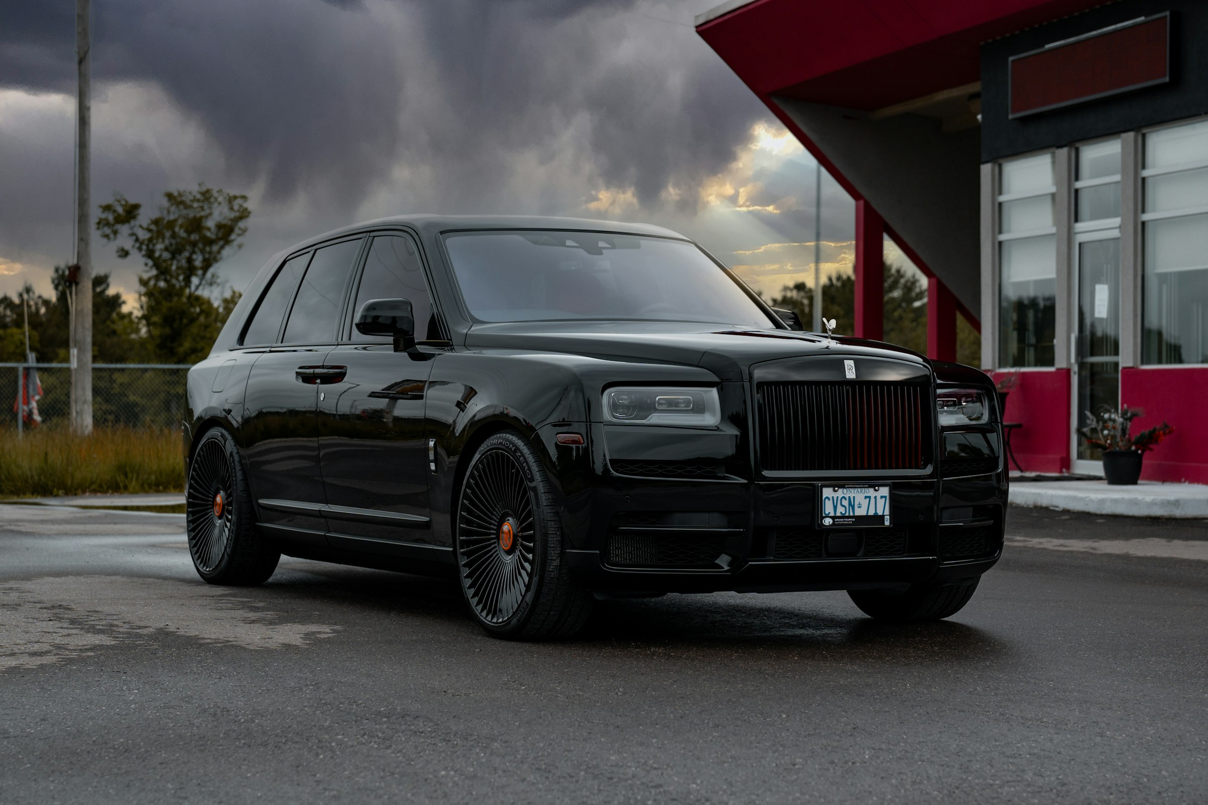 Black luxury SUV for premium chauffeur service